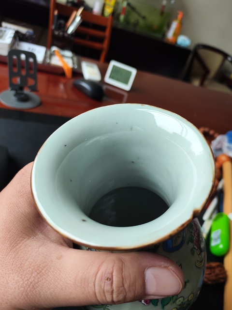 古玩陶瓷青花加白人物廣彩花卉紋瓶拍賣,當(dāng)前價格5800元