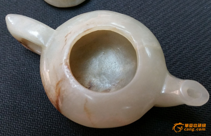 古玩玉器和田玉雕“素紋壺”拍賣，當前價格999元