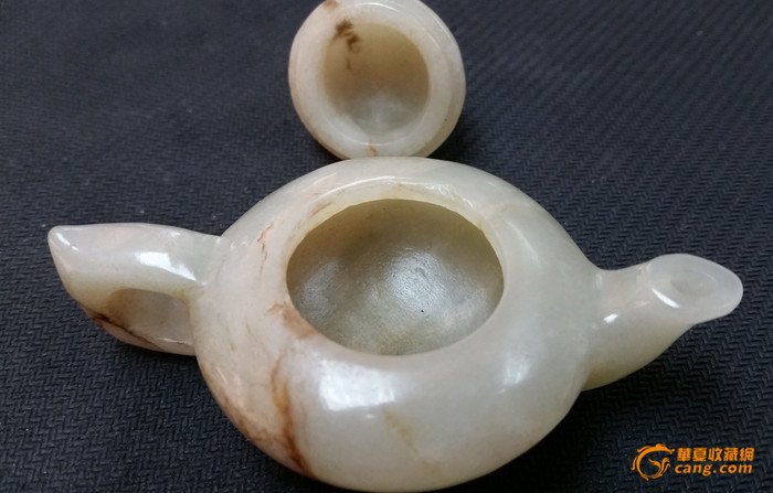 古玩玉器和田玉雕“素紋壺”拍賣，當前價格999元