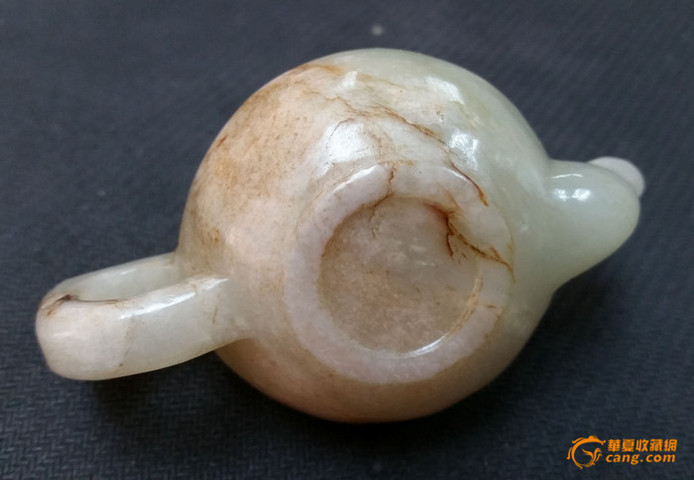 古玩玉器和田玉雕“素紋壺”拍賣，當前價格999元