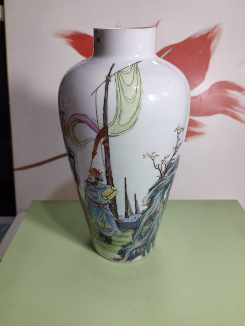 古玩陶瓷人物紋粉彩瓶拍賣(mài)，當(dāng)前價(jià)格5000元