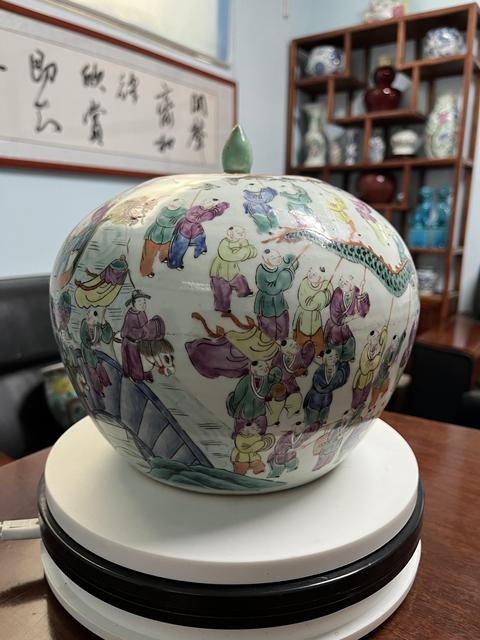 古玩陶瓷百子鬧春粉彩西瓜罐拍賣,當前價格7000元