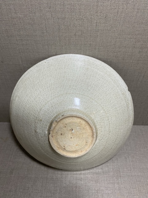 古玩陶瓷青白釉刻云氣紋斗笠碗拍賣,當(dāng)前價(jià)格880元