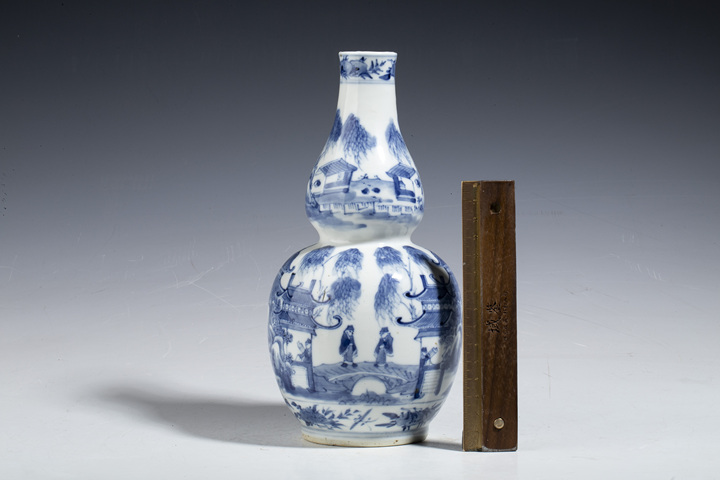 青花山水人物紋瓶 中国古玩 中国美術 域鉴古玩】青花山水人物纹罐拍卖价格/图片/值多少钱