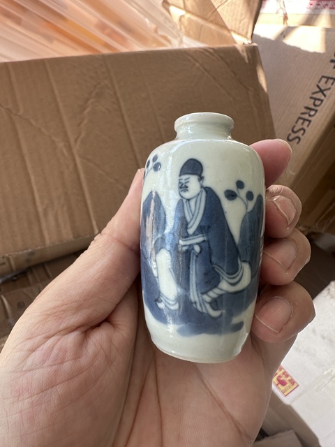 古玩陶瓷青花人物故事紋梅瓶拍賣，當前價格2000元
