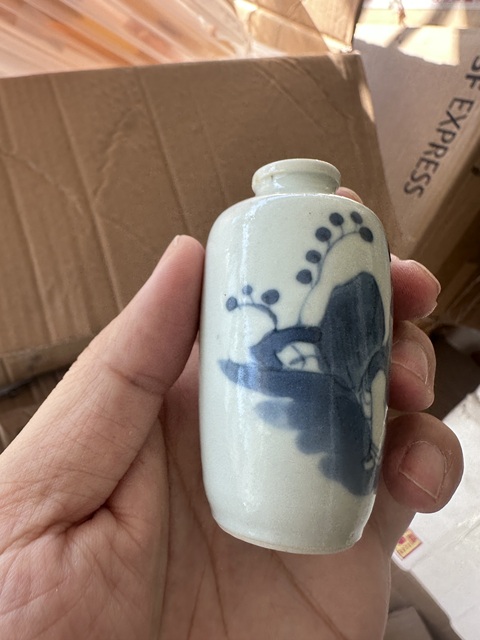 古玩陶瓷青花人物故事紋梅瓶拍賣，當前價格2000元