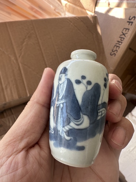 古玩陶瓷青花人物故事紋梅瓶拍賣，當前價格2000元
