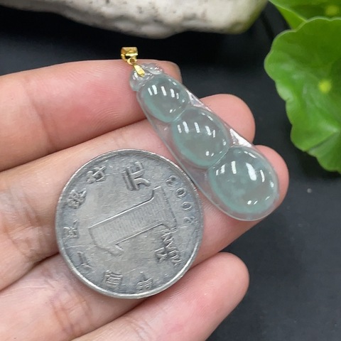 古玩玉器天然翡翠（A貨）福豆掛件 18K金扣頭拍賣，當前價格599元
