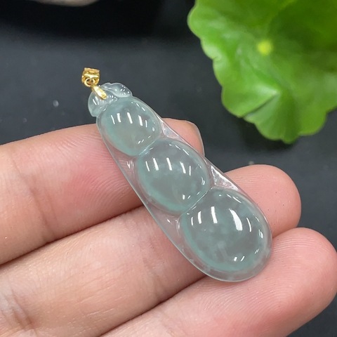 古玩玉器天然翡翠（A貨）福豆掛件 18K金扣頭拍賣，當前價格599元