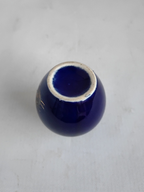 古玩陶瓷藍釉描金鶴紋罐拍賣,當前價格220元