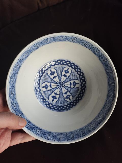 古玩陶瓷【精品大碗】萬歷年制款青花開窗八仙人物紋碗拍賣,當前價格33800元