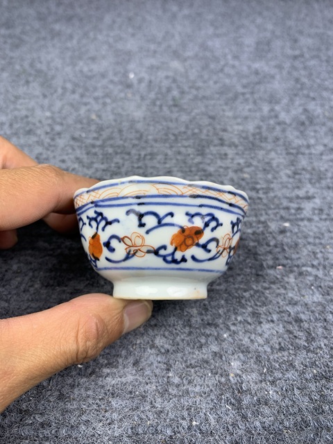 古玩陶瓷青花加彩人物紋壓手杯拍賣，當前價格1388元