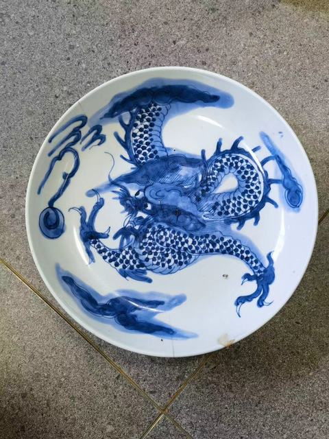 古玩陶瓷清雍正-過墻龍紋青花盤拍賣，當前價格168元