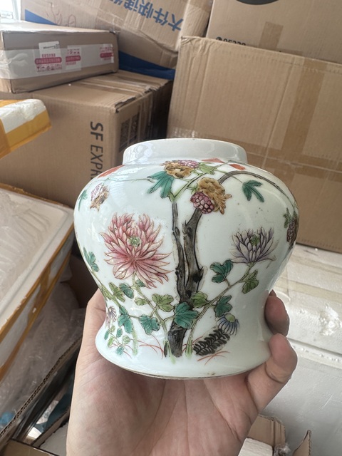 古玩陶瓷粉彩花卉紋茶葉罐拍賣,當前價格2000元