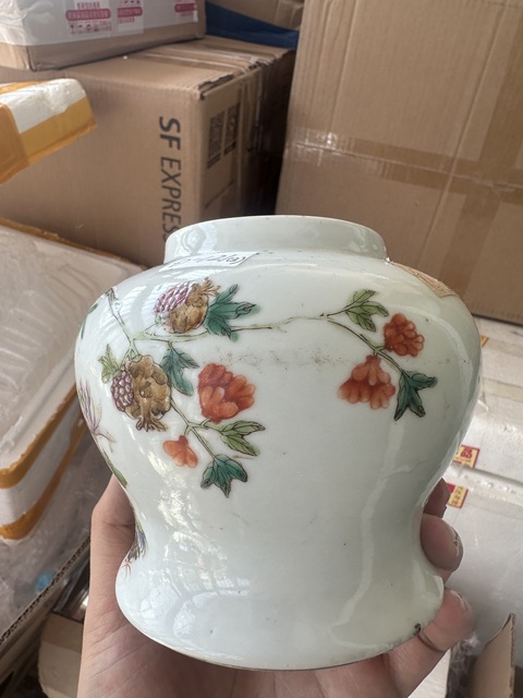 古玩陶瓷粉彩花卉紋茶葉罐拍賣,當前價格2000元