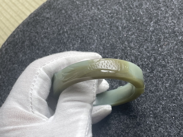 古玩玉器新疆且末糖料和田玉鐲拍賣,當前價格6900元