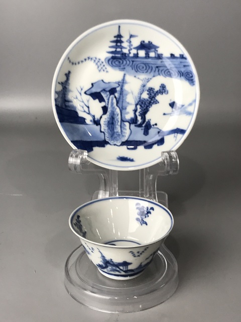 古玩陶瓷(精品杯碟)清康熙·青花山水人物杯碟一套拍賣,當前價格1470元