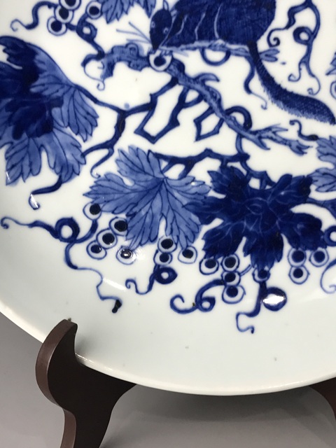 古玩陶瓷(精品傳世盤)清雍正·青花松鼠葡萄紋·大盤拍賣,當前價格2330元