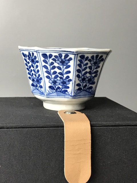 古玩陶瓷(精品八方杯)晚清·青花花卉紋·八方主人杯拍賣,當前價格980元