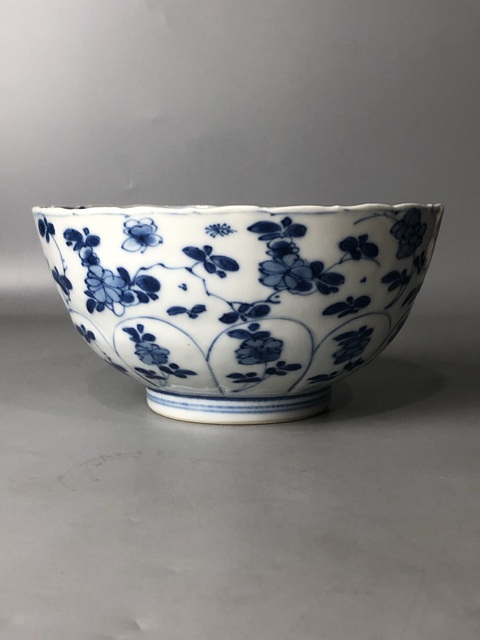 古玩陶瓷(精品碗)清康熙·青花花卉紋·模印碗拍賣,當前價格2052元