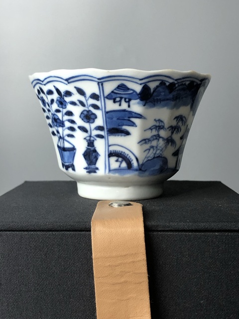 古玩陶瓷(精品花口杯)晚清·青花博古·山水風(fēng)景紋·花口杯拍賣,當(dāng)前價(jià)格1001元