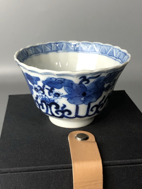 古玩陶瓷(精品花口杯)晚清·青花瓜瓞綿綿·花口杯拍賣,當前價格931元