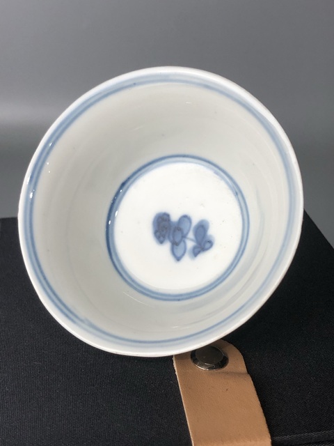 古玩陶瓷(精品馬蹄杯)清康熙·青花花卉紋·馬蹄杯拍賣,當(dāng)前價(jià)格732元