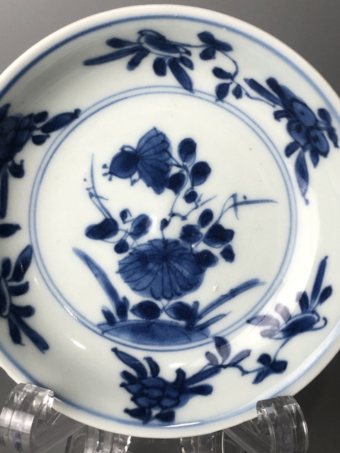 古玩陶瓷(精品杯碟)清康熙·青花三多紋杯碟·套裝拍賣,當前價格1316元
