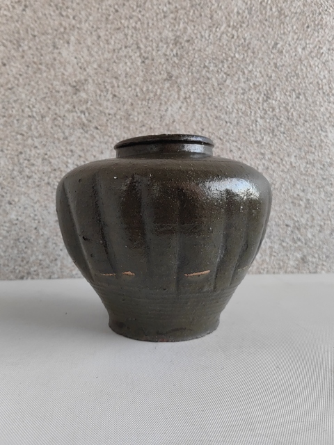 古玩陶瓷磁州窯茶葉末釉瓜楞罐拍賣，當前價格680元