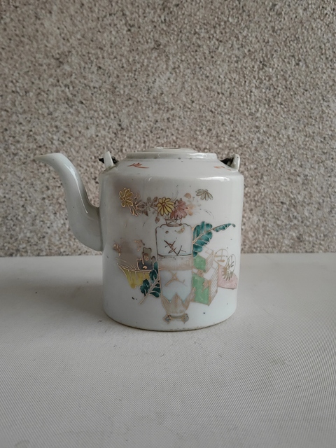 古玩陶瓷粉彩博古圖茶壺拍賣,當前價格398元