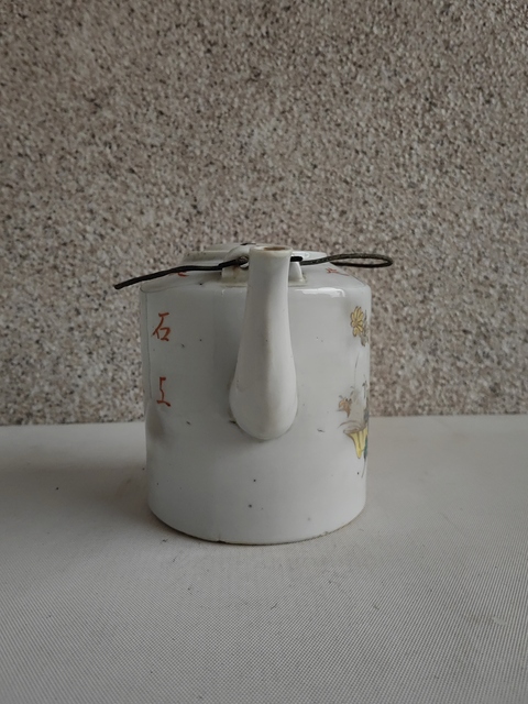 古玩陶瓷粉彩博古圖茶壺拍賣,當前價格398元