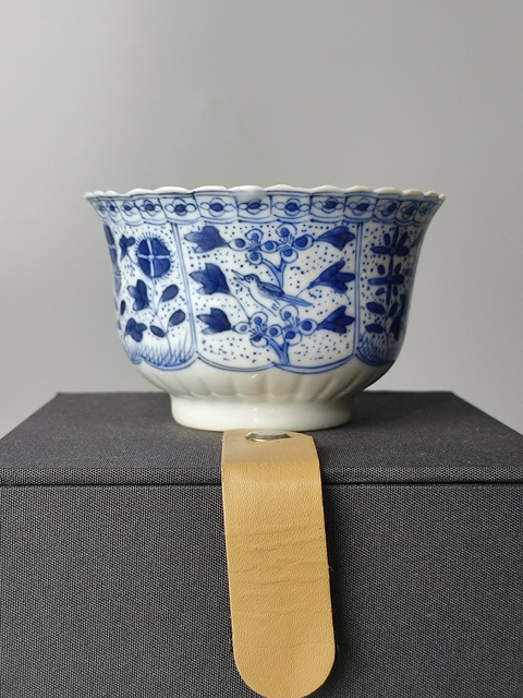 古玩陶瓷(精品花口杯)晚清·青花花鳥紋·花口杯拍賣,當前價格994元