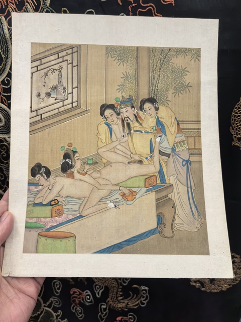 古玩字畫清代絹本工筆春宮圖(四妃侍寢)拍賣,當前價格9888元