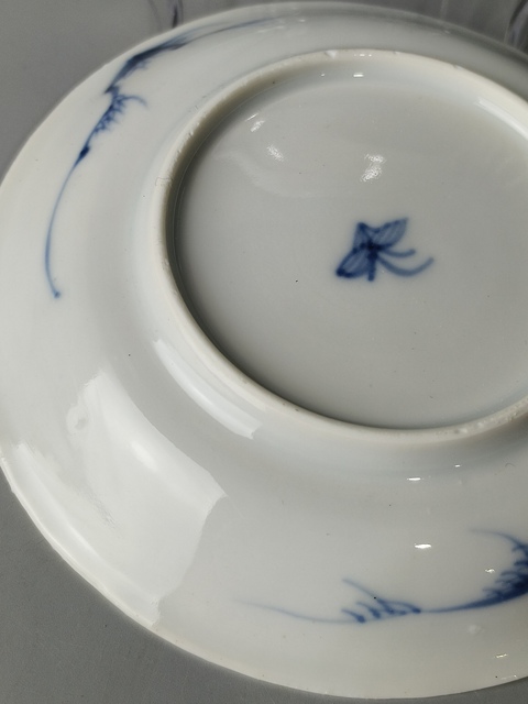 古玩陶瓷（精品賞碟）清康熙·青花山水人物紋·賞碟一對拍賣，當前價格0元