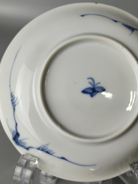 古玩陶瓷（精品賞碟）清康熙·青花山水人物紋·賞碟一對拍賣，當前價格0元
