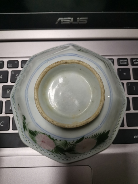 古玩陶瓷清末民初,八方花卉紋碗拍賣,當前價格777元