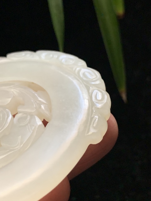 古玩玉器清代和田玉雕“轉芯佩”牌子拍賣,當前價格55000元
