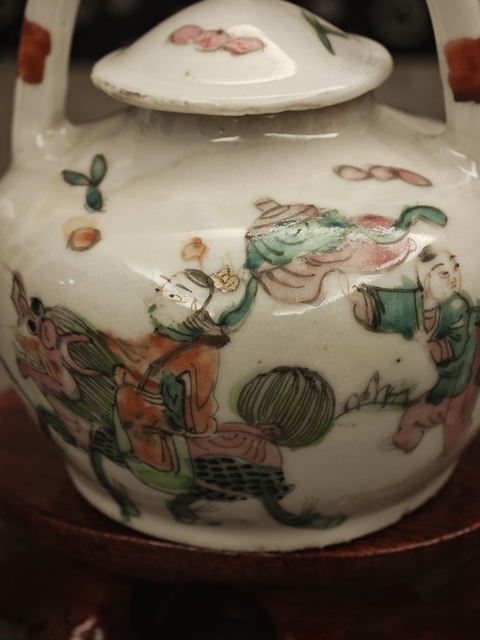 古玩陶瓷麒麟送子粉彩提梁壺拍賣，當前價格980元
