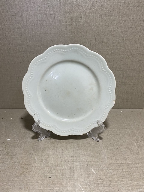 古玩陶瓷白釉花口盤拍賣,當前價格680元