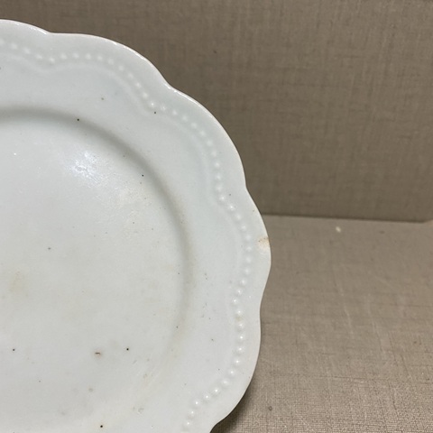 古玩陶瓷白釉花口盤拍賣,當前價格680元