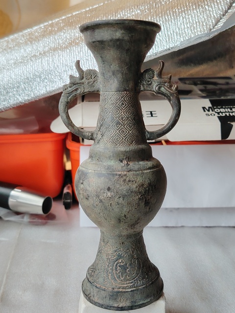 中国古玩　耳付花瓶　17cm9cm 域鉴古玩】双龙耳铜香瓶花瓶拍卖价格/图片/值多少钱