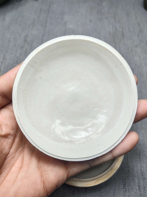 古玩陶瓷（精品元代）青白釉印花花卉紋粉盒拍賣，當(dāng)前價(jià)格1588元