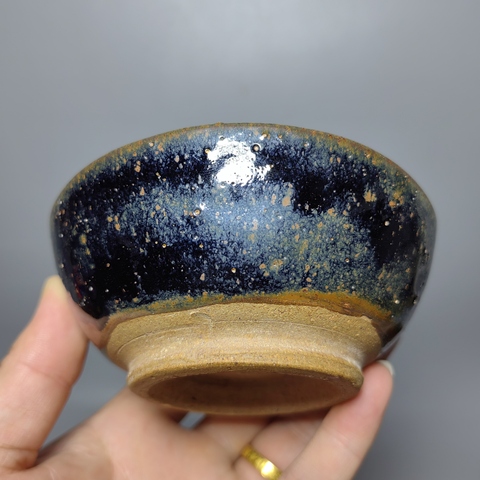 古玩陶瓷元代磁州窯窯變黑釉茶碗拍賣,當前價格286元