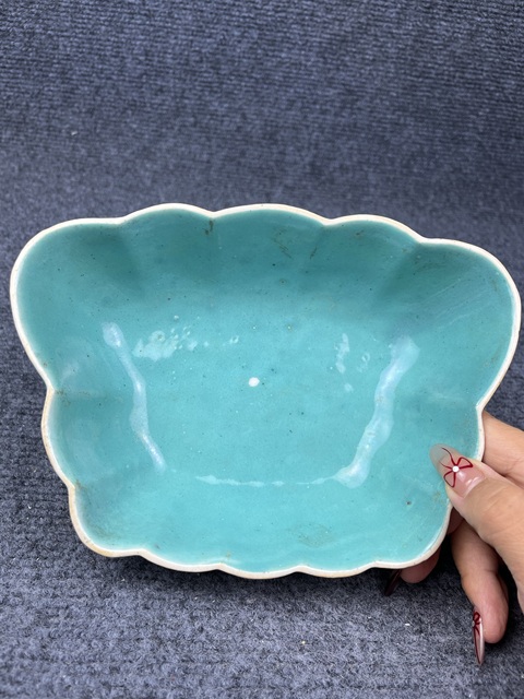 古玩陶瓷粉彩蝴蝶洗拍賣，當前價格3888元