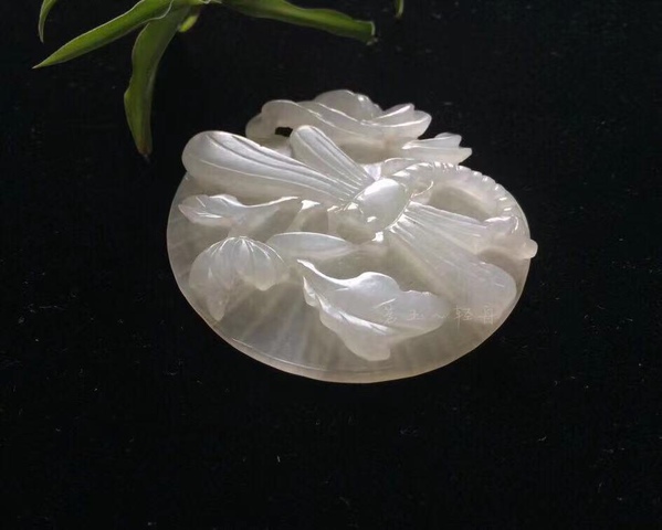 古玩玉器清代和田玉雕“蜻蜓佩”拍賣(mài)，當(dāng)前價(jià)格26000元