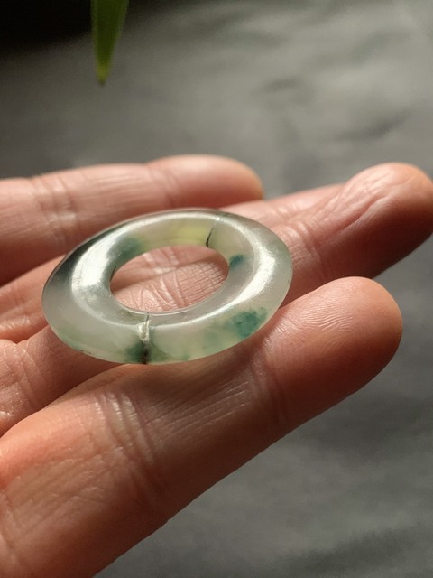 古玩玉器清代天然翡翠雕“素紋環”拍賣，當前價格4500元