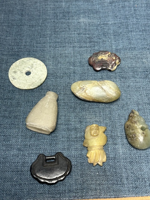古玩陶瓷出口創(chuàng)匯期玉雕件拍賣,當(dāng)前價(jià)格680元