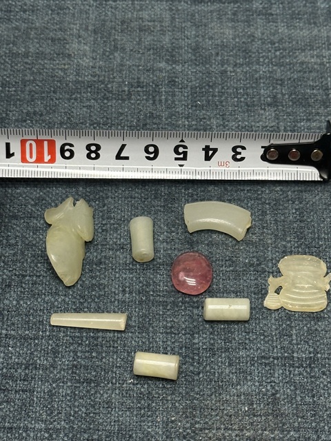 古玩陶瓷清代玉雕件一組拍賣,當前價格650元