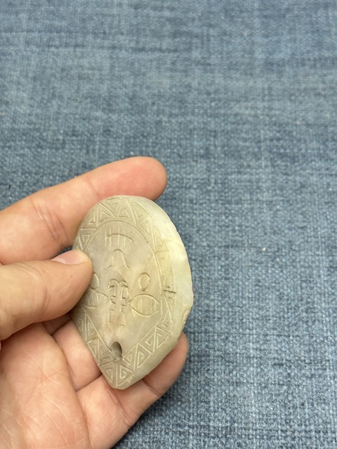 古玩陶瓷晚清玉雕獸面紋佩拍賣，當前價格2800元