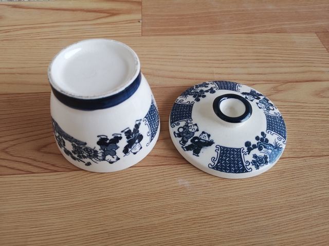 古玩陶瓷嬰戲紋蓋杯拍賣，當前價格168元